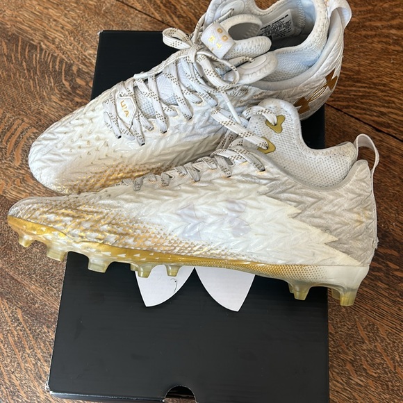 Under Armour football cleats. Used size men’s 9 - Picture 7 of 8